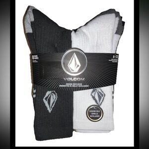 Volcom Crew Socks 8 Pair Men 6-12 Black White Gray w Mixed Logo Ride Board NEW!